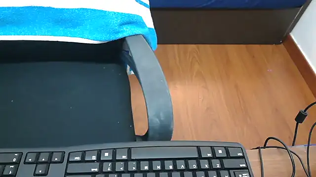 LovelyRosy online show from 10.05.25