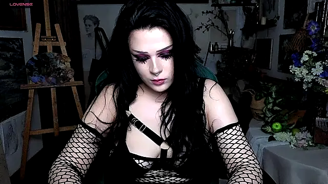 Rouz Farrel online show from 10.05.25