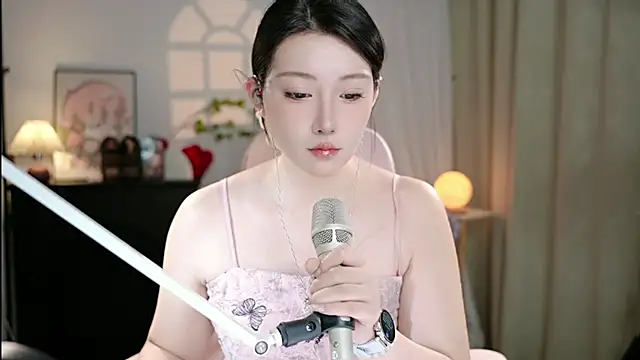 Dou-Dou-er online show from 10.05.25