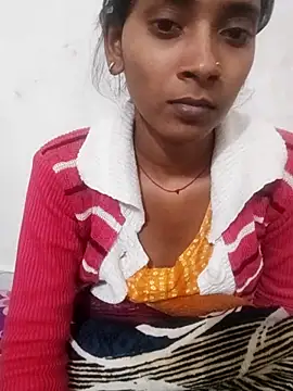 Snapshot of Divya-2007 chatting on 12.21.25 Divya-2007 online show from 12.21.25