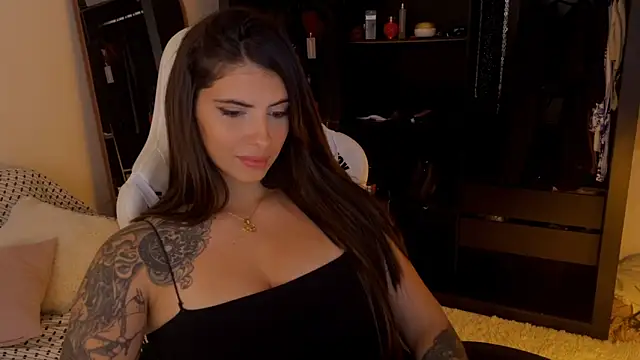 Amiradaher online show from 10.25.25