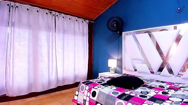 Alondra Cutie online show from 03.19.25