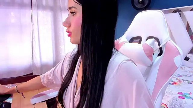 Alondra Cutie online show from 03.22.25