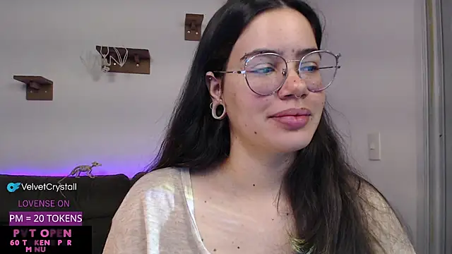 crystalll room online show from 10.09.25