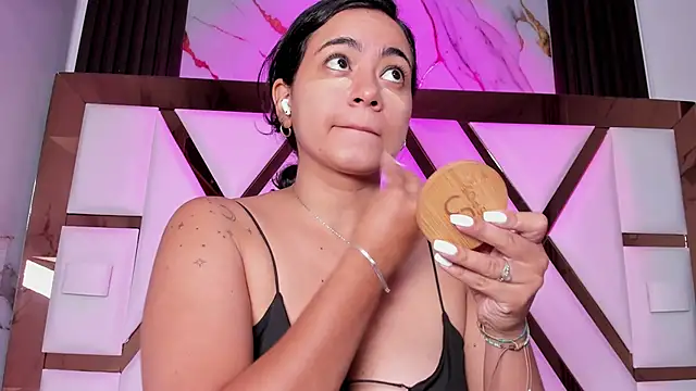 miilaklum online show from 11.28.25