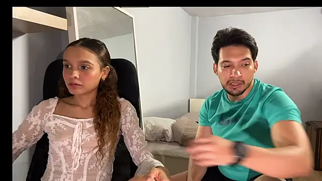 Snapshot of RagnarLothbrokXX chatting on 09.17.25 RagnarLothbrokXX online show from 09.17.25