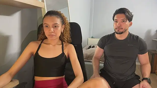 Snapshot of RagnarLothbrokXX chatting on 11.10.25 RagnarLothbrokXX online show from 11.10.25