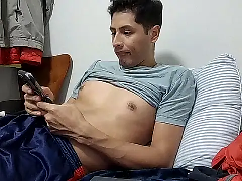 PerroDemonioHot online show from 10.19.25