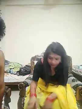 Snapshot of YourSuperTanya chatting on 03.22.25 YourSuperTanya online show from 03.22.25