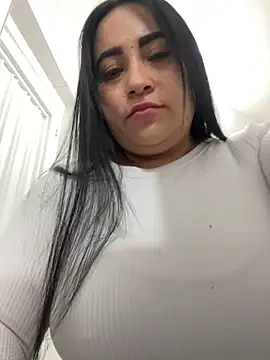 Miia Jazmin online show from 10.11.25