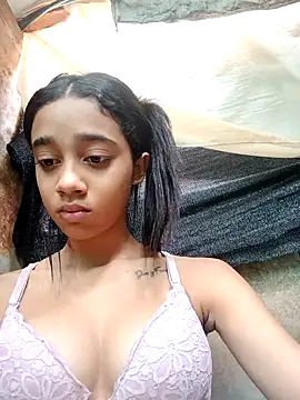 Zoe Sweett18 online show from 02.03.25