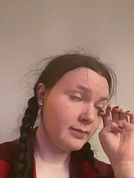 Snapshot of VenusandIppy chatting on 03.20.25 VenusandIppy online show from 03.20.25