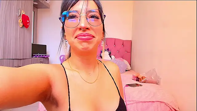 MiaFlamesxxx online show from 04.02.26