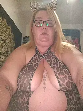 diosacurvy1984 online show from 11.09.25