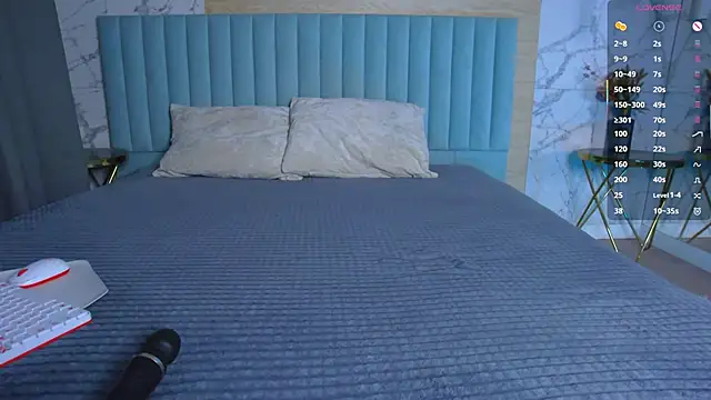 AmberShays online show from 10.17.25