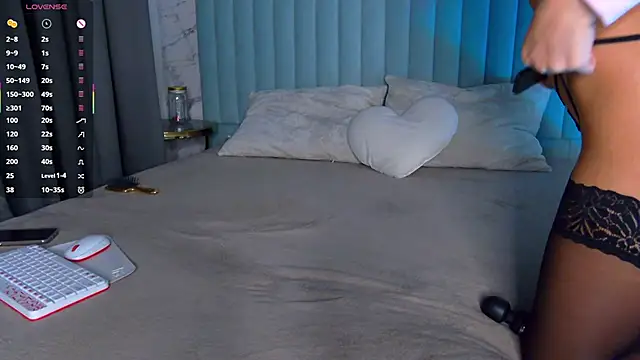 AmberShays online show from 11.16.25