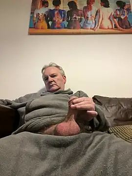 Snapshot of Paolo7619 chatting on 04.20.26 Paolo7619 online show from 04.20.26