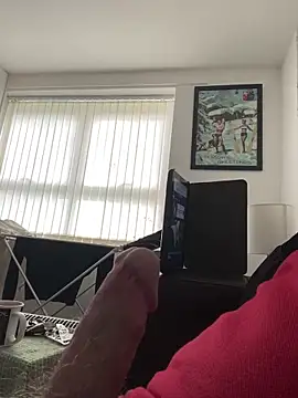 Snapshot of Paolo7619 chatting on 04.28.26 Paolo7619 online show from 04.28.26