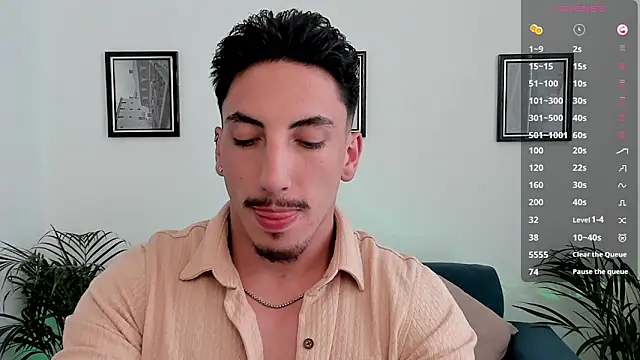 dylanspencer28 online show from 03.12.25