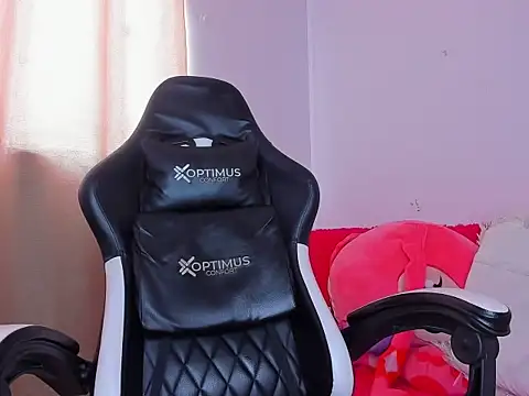 Snapshot of Laurita__Os chatting on 03.02.25 Laurita Os online show from 03.02.25