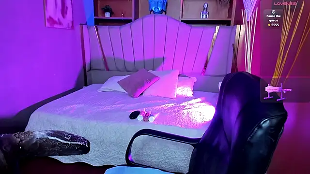 Rosie jhons online show from 11.08.25