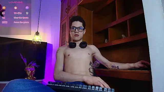 wolfandsky online show from 03.12.26