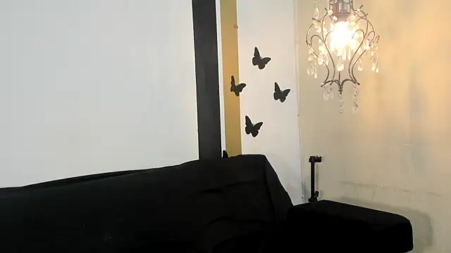 Snapshot of yelicampbell chatting on 02.11.25 yelicampbell online show from 02.11.25