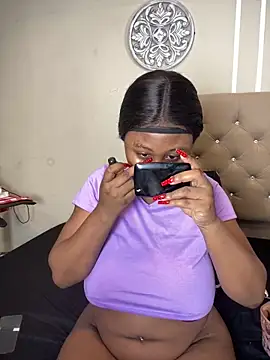 Snapshot of yelicampbell chatting on 03.15.25 yelicampbell online show from 03.15.25