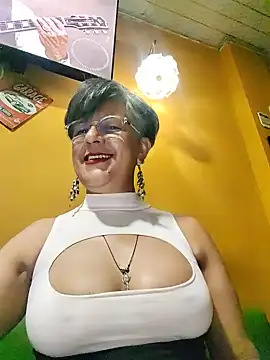 ilonna2025 online show from 07.15.26
