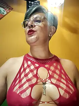 ilonna2025 online show from 07.18.26