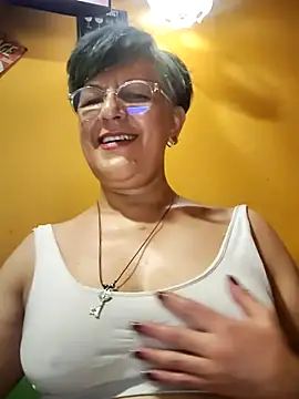 ilonna2025 online show from 07.19.26