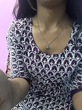 Leoni G online show from 02.25.25