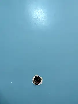 Leoni G online show from 12.14.25