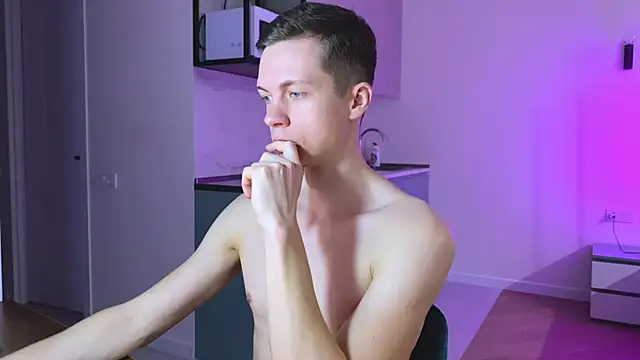 max shy online show from 03.03.25