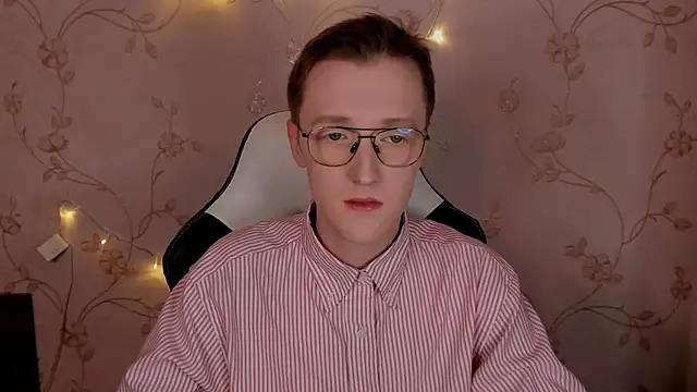 Snapshot of BlondiePrins chatting on 01.17.25 BlondiePrins online show from 01.17.25