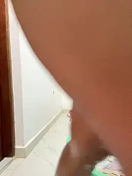 Snapshot of madell chatting on 02.11.25 madell online show from 02.11.25