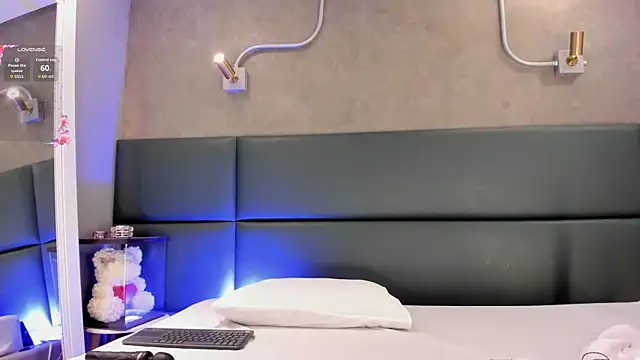 LissMonroe online show from 04.06.26