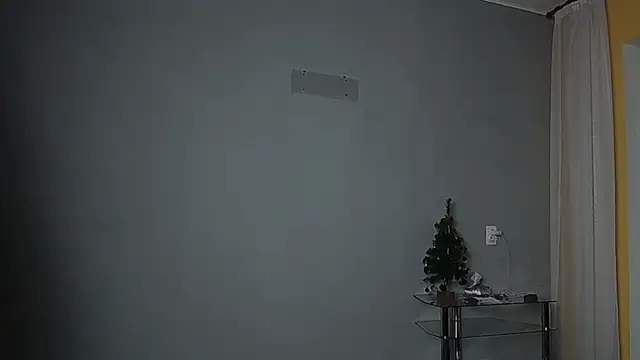 Snapshot of Eva_Gloryy chatting on 02.14.25 Eva Gloryy online show from 02.14.25