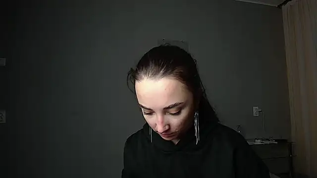 Snapshot of Eva_Gloryy chatting on 03.18.25 Eva Gloryy online show from 03.18.25