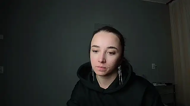 Snapshot of Eva_Gloryy chatting on 03.19.25 Eva Gloryy online show from 03.19.25