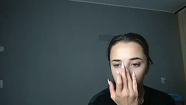 Snapshot of Eva_Gloryy chatting on 09.22.25 Eva Gloryy online show from 09.22.25