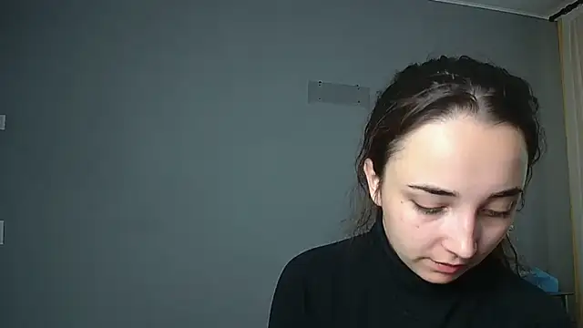 Snapshot of Eva_Gloryy chatting on 09.24.25 Eva Gloryy online show from 09.24.25