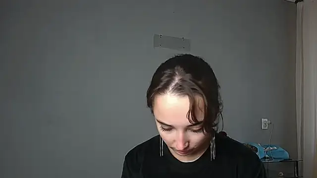 Snapshot of Eva_Gloryy chatting on 10.20.25 Eva Gloryy online show from 10.20.25