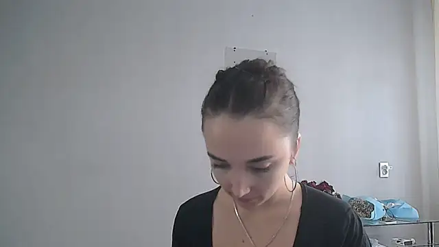 Snapshot of Eva_Gloryy chatting on 10.23.25 Eva Gloryy online show from 10.23.25