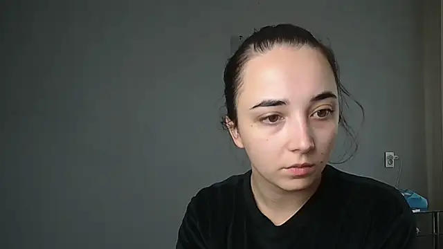 Snapshot of Eva_Gloryy chatting on 11.01.25 Eva Gloryy online show from 11.01.25