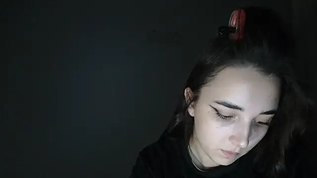 Snapshot of Eva_Gloryy chatting on 11.05.25 Eva Gloryy online show from 11.05.25