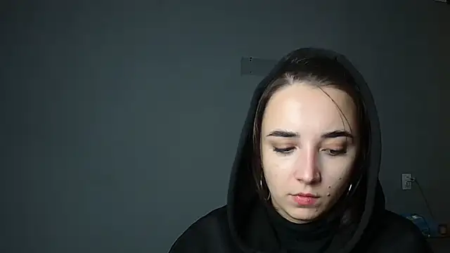 Snapshot of Eva_Gloryy chatting on 11.19.25 Eva Gloryy online show from 11.19.25