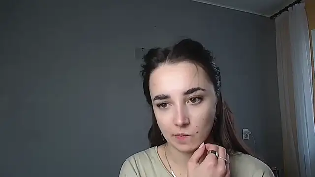 Eva Gloryy online show from 03.07.26