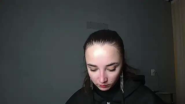 Snapshot of Eva_Gloryy chatting on 04.20.26 Eva Gloryy online show from 04.20.26