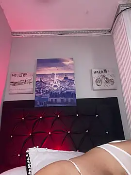 Lili  taylor online show from 03.11.25